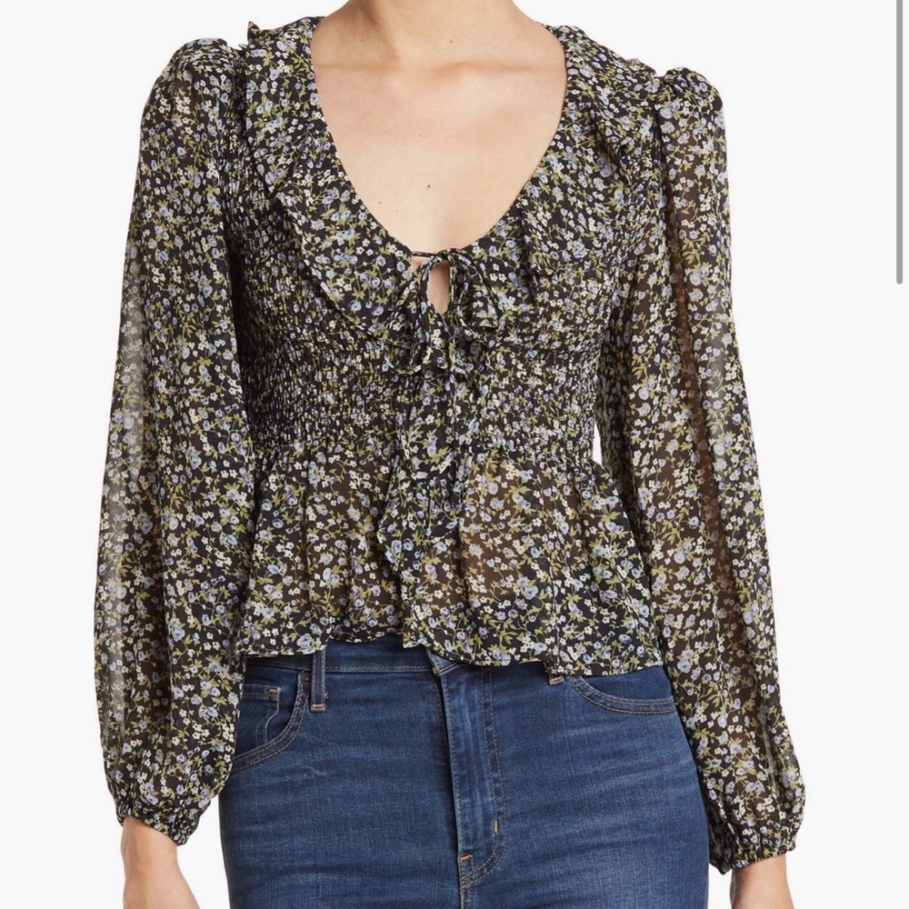ASTR The Label Astr Ruffle Neck Long Sleeve Smocked Floral Top Medium Black
